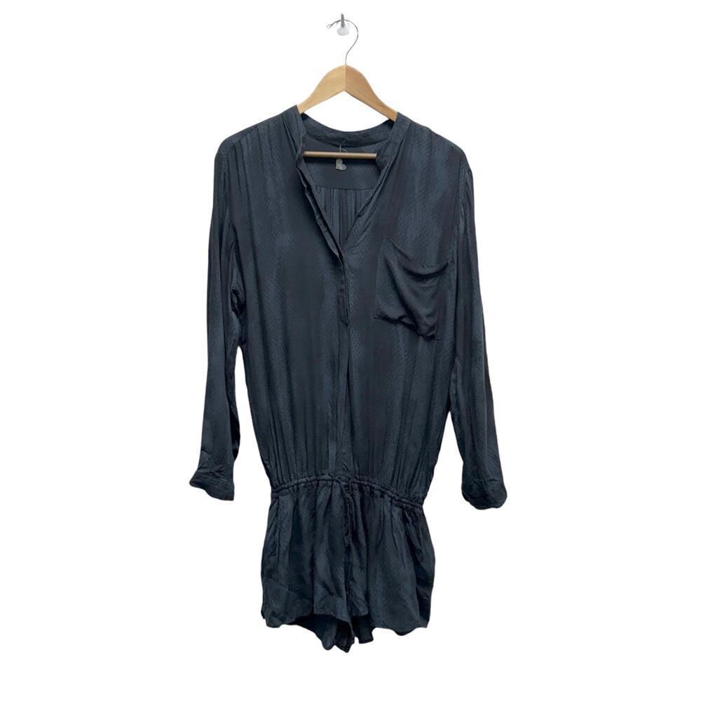 Indah Revolve Rayón Long Sleeve Romper‎ Blue Sneake Print Size Small